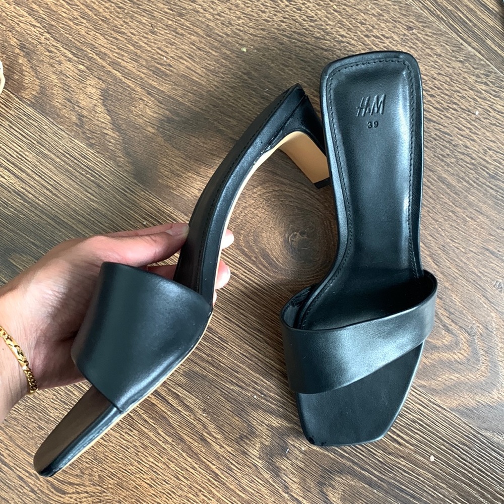 Kitten heel slides US 8